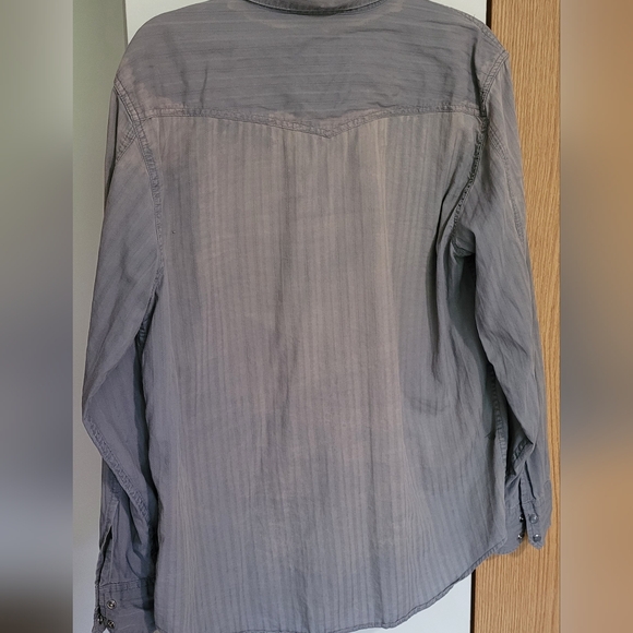 Aeropastale oversized button down or free with purchase of 25$ or above - Picture 2 of 7